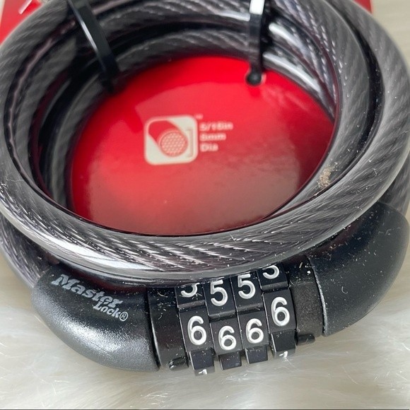 Master Lock 8143D Combination Lock for Bike in Black 4 ft long - Picture 3 of 7